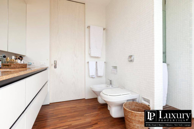 Imagem Apartamento com 3 Quartos à Venda, 375 m² em Higienópolis - São Paulo Imagem Apartamento com 3 Quartos à Venda, 375 m² em Higienópolis - São Paulo