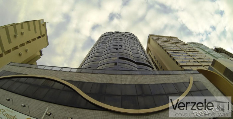 Apartamento com 3 Quartos à Venda, 180 m² em Barra Norte - Balneário Camboriú
