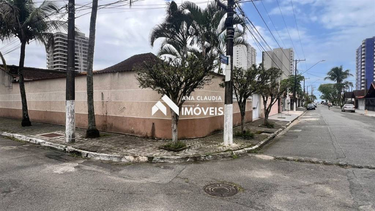 Casa com 3 Quartos à Venda,  em Vila Caicara - Praia Grande