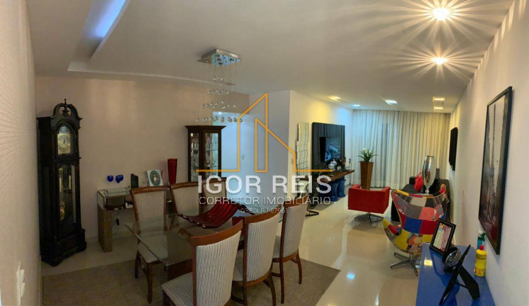 Apartamento com 3 Quartos à Venda,  em Centro - Campos Dos Goytacazes