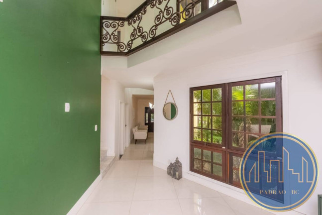 Imagem Casa com 3 Quartos para Alugar, 350 m² em Praia Das Taquaras - Balneário Camboriú Imagem Casa com 3 Quartos para Alugar, 350 m² em Praia Das Taquaras - Balneário Camboriú