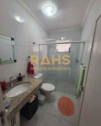 Imagem Casa com 3 Quartos à Venda, 250 m² em Anita Garibaldi - Joinville Imagem Casa com 3 Quartos à Venda, 250 m² em Anita Garibaldi - Joinville
