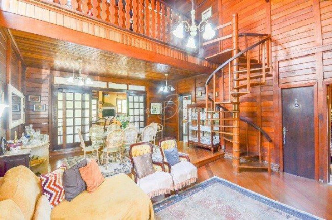 Imagem Casa com 3 Quartos à Venda, 252 m² em Pilarzinho - Curitiba Imagem Casa com 3 Quartos à Venda, 252 m² em Pilarzinho - Curitiba
