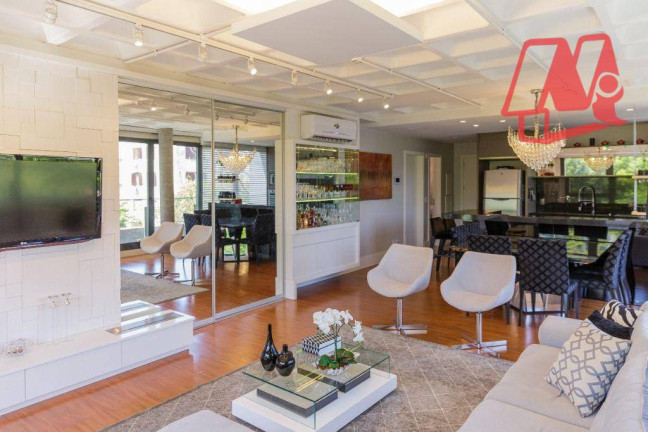 Apartamento com 3 Quartos à Venda, 131 m² em Petrópolis - Porto Alegre