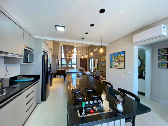 Imagem Casa com 3 Quartos à Venda,  em Xangri-lá