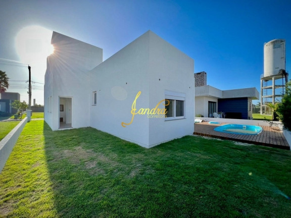 Imagem Casa de Condomínio com 3 Quartos à Venda, 120 m² em Zona Nova - Capão Da Canoa