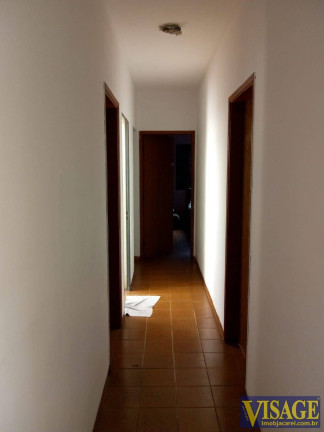 Imagem Casa com 3 Quartos à Venda, em Cid. Jardim - Jacareí Imagem Casa com 3 Quartos à Venda, em Cid. Jardim - Jacareí