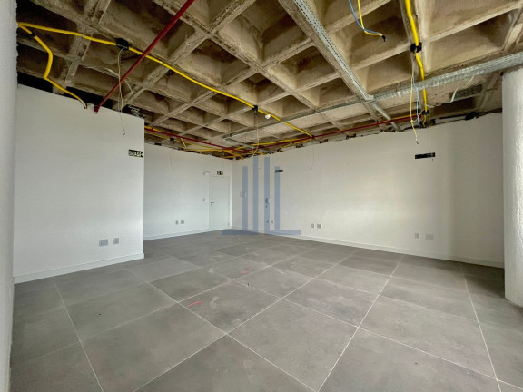 Sala Comercial à Venda, 50 m² em Centro - Santa Maria