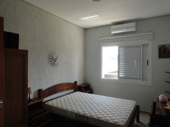Imagem Casa com 4 Quartos para Alugar ou Temporada, 220 m² em Caxambu - Jundiaí
