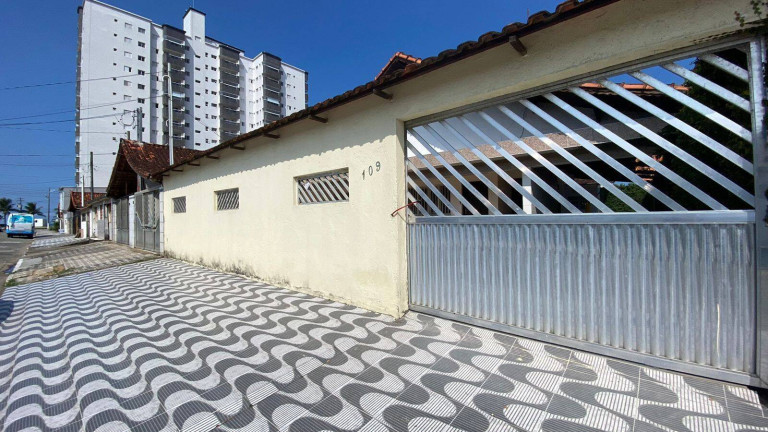 Imagem Casa com 3 Quartos à Venda, 250 m² em Mirim - Praia Grande Imagem Casa com 3 Quartos à Venda, 250 m² em Mirim - Praia Grande
