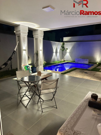 Casa com 4 Quartos à Venda, 320 m² em Cidade Alpha - Eusébio