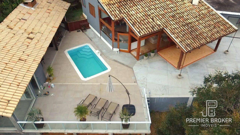 Imagem Casa com 4 Quartos à Venda, 600 m² em Quebra Frascos - Teresópolis Imagem Casa com 4 Quartos à Venda, 600 m² em Quebra Frascos - Teresópolis