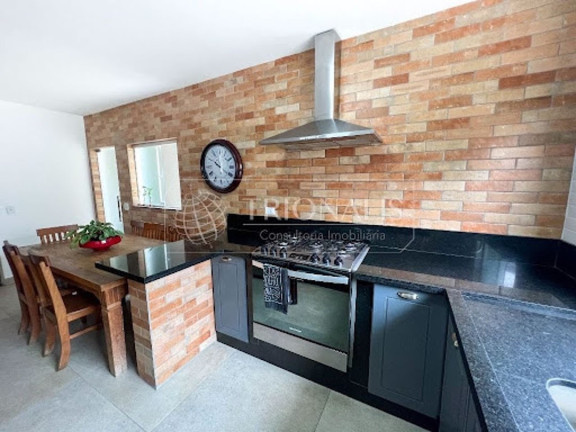 Imagem Casa com 3 Quartos à Venda, 280 m² em Vila Petrópolis - Atibaia Imagem Casa com 3 Quartos à Venda, 280 m² em Vila Petrópolis - Atibaia