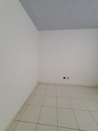 Imagem Casa com 3 Quartos para Alugar, 200 m² em Sim - Feira De Santana
