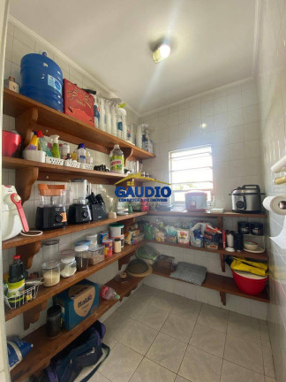 Imagem Casa com 3 Quartos à Venda, 271 m² em Campo Limpo - São Paulo