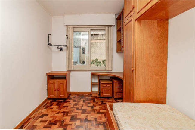 Imagem Imóvel com 2 Quartos à Venda, em Passo Da Areia - Porto Alegre Imagem Imóvel com 2 Quartos à Venda, em Passo Da Areia - Porto Alegre