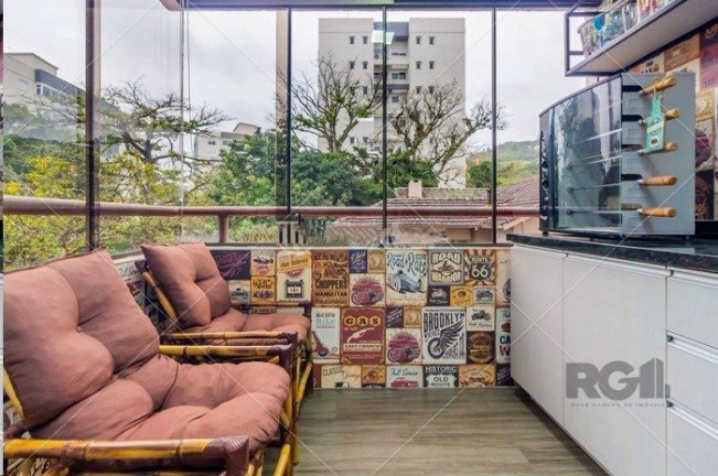 Imagem Apartamento com 3 Quartos à Venda, 221 m² em Teresópolis - Porto Alegre Imagem Apartamento com 3 Quartos à Venda, 221 m² em Teresópolis - Porto Alegre