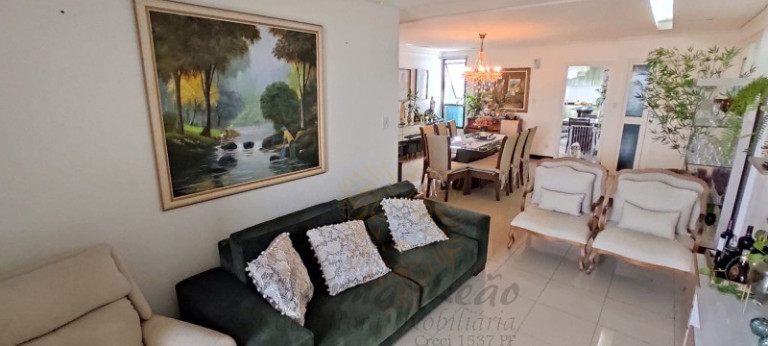 Imagem Imóvel com 4 Quartos à Venda, 176 m² em Treze De Julho - Aracaju