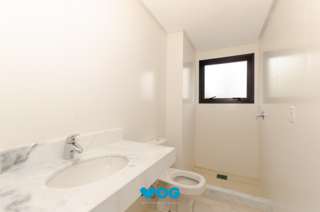 Imagem Imóvel com 3 Quartos à Venda, 130 m² em Petrópolis - Porto Alegre Imagem Imóvel com 3 Quartos à Venda, 130 m² em Petrópolis - Porto Alegre