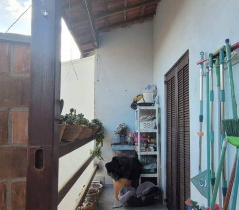 Imagem Casa à Venda, em São Paulo Imagem Casa à Venda, em São Paulo