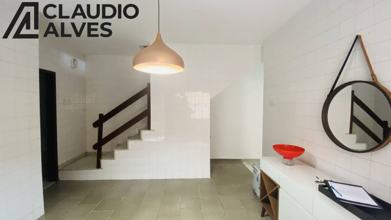 Imagem Casa com 4 Quartos à Venda, 200 m² em Capuchinhos - Feira De Santana
