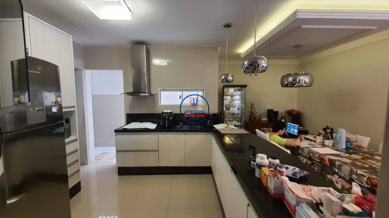 Imagem Casa com 3 Quartos para Alugar ou Temporada, 240 m² em Nova Parnamirim - Parnamirim
