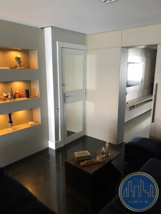 Imagem Apartamento com 4 Quartos para Alugar, 180 m² em Centro - Balneário Camboriú Imagem Apartamento com 4 Quartos para Alugar, 180 m² em Centro - Balneário Camboriú
