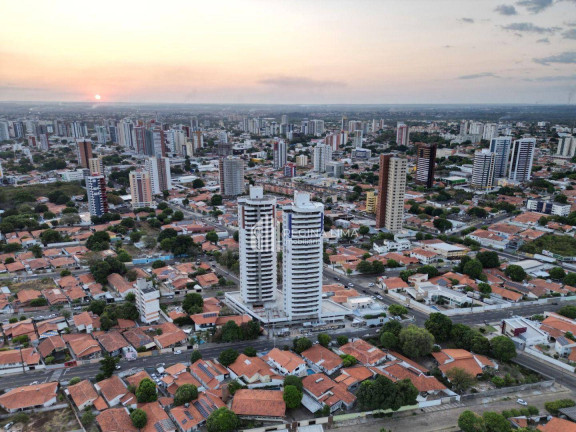 Imagem Apartamento com 3 Quartos à Venda, 142 m² em Jóquei - Teresina