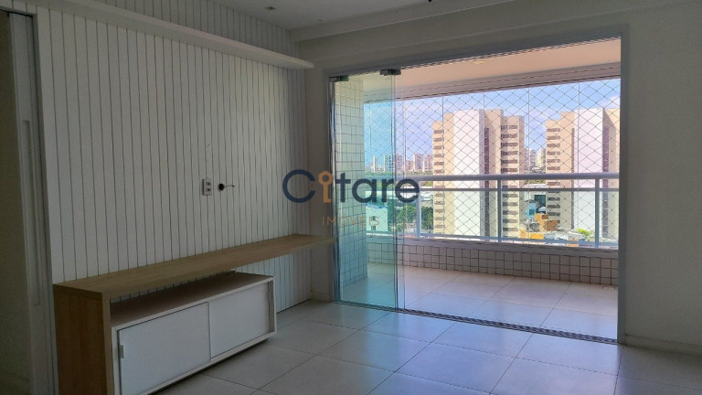 Apartamento com 3 Quartos à Venda, 90 m² em Guararapes - Fortaleza