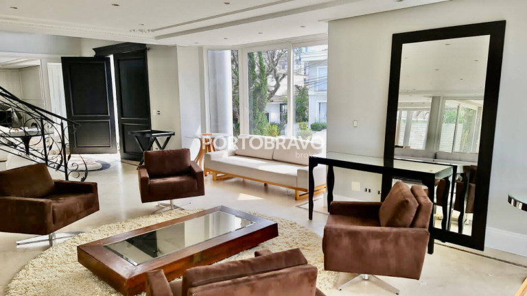 Casa com 4 Quartos para Alugar, 700 m² em Alphaville - Santana De Parnaíba