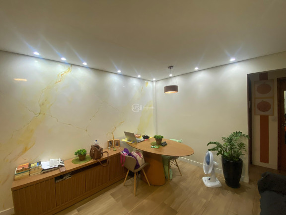 Imagem Imóvel com 2 Quartos à Venda, 54 m² em Monte Castelo - Campo Grande