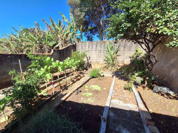 Imagem Chácara com 2 Quartos à Venda, 140 m²