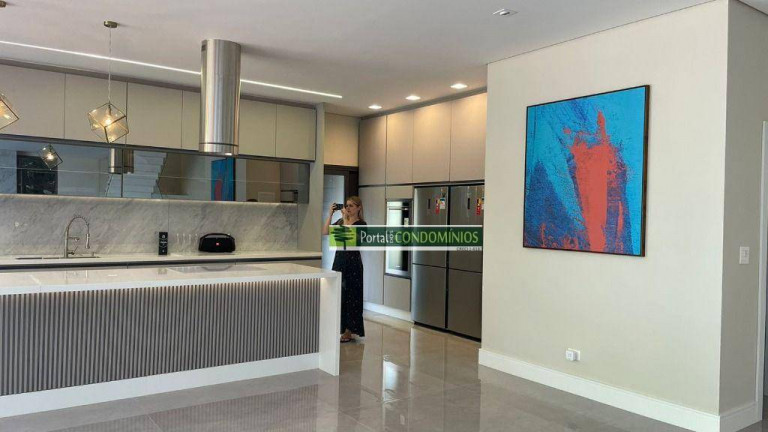 Imagem Casa com 4 Quartos à Venda, 466 m² em Campo Comprido - Curitiba Imagem Casa com 4 Quartos à Venda, 466 m² em Campo Comprido - Curitiba
