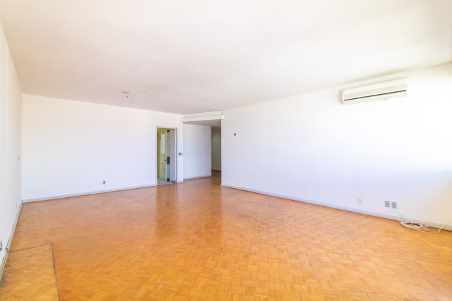Imagem Apartamento com 3 Quartos à Venda, 174 m² em Centro Histórico - Porto Alegre Imagem Apartamento com 3 Quartos à Venda, 174 m² em Centro Histórico - Porto Alegre