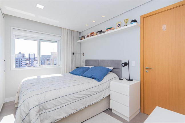 Imagem Apartamento com 2 Quartos à Venda, 56 m² em Menino Deus - Porto Alegre