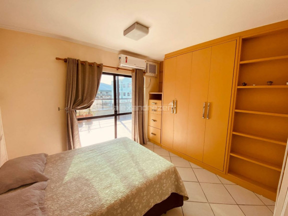 Imagem Cobertura com 4 Quartos à Venda, 406 m² em Bombas - Bombinhas