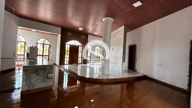 Imagem Casa com 3 Quartos à Venda, 200 m² Imagem Casa com 3 Quartos à Venda, 200 m²