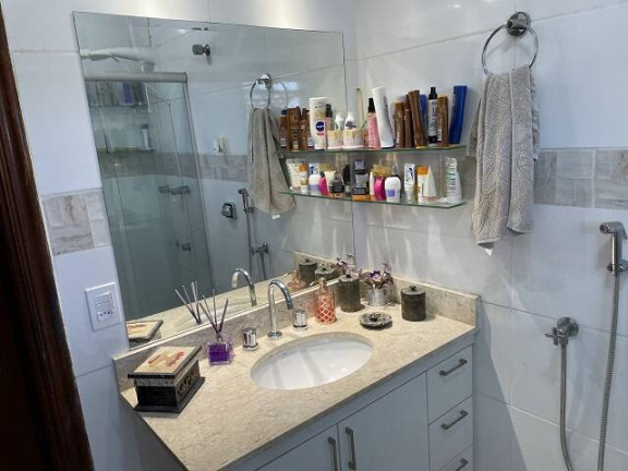 Imagem Casa com 3 Quartos à Venda, 301 m² em Parque Dom Henrique - Cotia