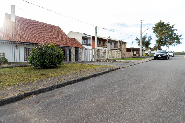Imagem Casa com 5 Quartos à Venda, 298 m² em Santa Cândida - Curitiba Imagem Casa com 5 Quartos à Venda, 298 m² em Santa Cândida - Curitiba