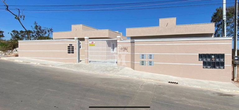 Casa de Condomínio com 2 Quartos à Venda, 61 m² em Centro - Jarinu