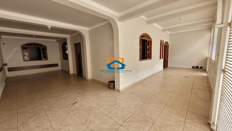 Imagem Casa com 3 Quartos à Venda, 196 m² em Bethânia - Ipatinga
