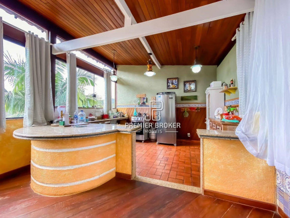 Imagem Casa com 3 Quartos à Venda, 300 m² em Albuquerque - Teresópolis Imagem Casa com 3 Quartos à Venda, 300 m² em Albuquerque - Teresópolis