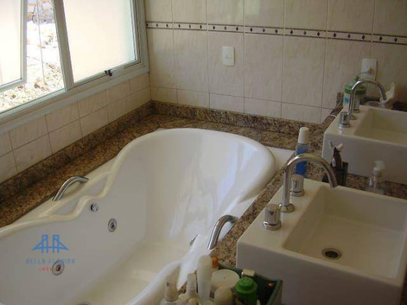 Imagem Casa com 4 Quartos à Venda, 306 m² em Córrego Grande - Florianópolis Imagem Casa com 4 Quartos à Venda, 306 m² em Córrego Grande - Florianópolis