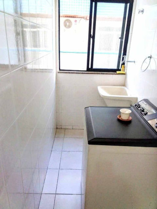 Imagem Apartamento com 2 Quartos à Venda, 110 m² em Algodoal - Cabo Frio