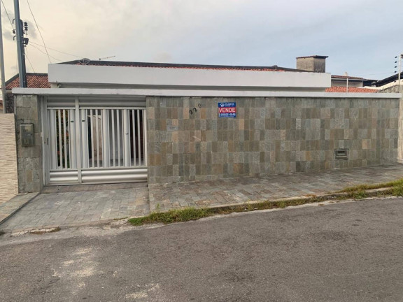 Casa com 5 Quartos à Venda, 250 m² em Ponto Novo - Aracaju