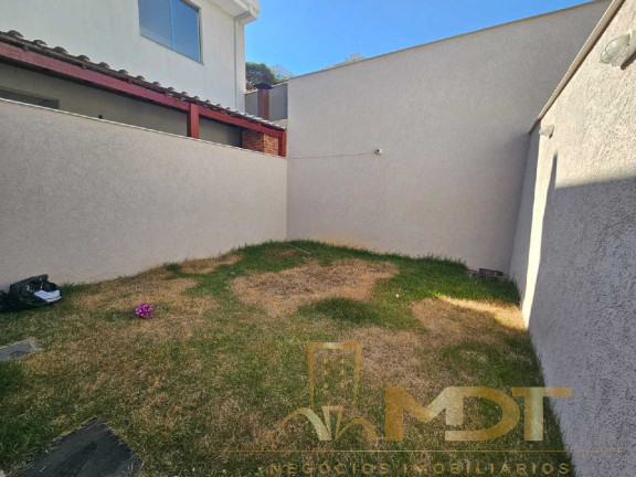 Imagem Casa com 3 Quartos à Venda, 190 m² em Itapoã - Belo Horizonte
