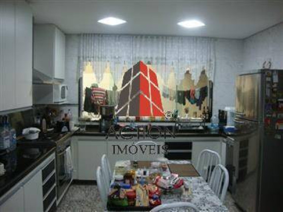 Imagem Sobrado com 4 Quartos à Venda, 260 m² em Vila Fernandes - São Paulo