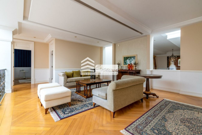 Imagem Casa com 7 Quartos à Venda, 1.596 m² em Vila Paulista - Campos Do Jordão Imagem Casa com 7 Quartos à Venda, 1.596 m² em Vila Paulista - Campos Do Jordão