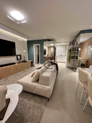 Apartamento com 3 Quartos à Venda, 107 m² em Centro - Florianópolis