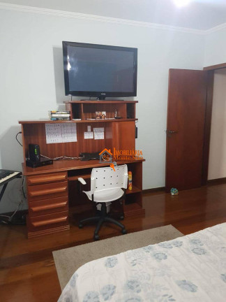 Imagem Sobrado com 4 Quartos à Venda, 275 m² em Vila Barros - Guarulhos Imagem Sobrado com 4 Quartos à Venda, 275 m² em Vila Barros - Guarulhos